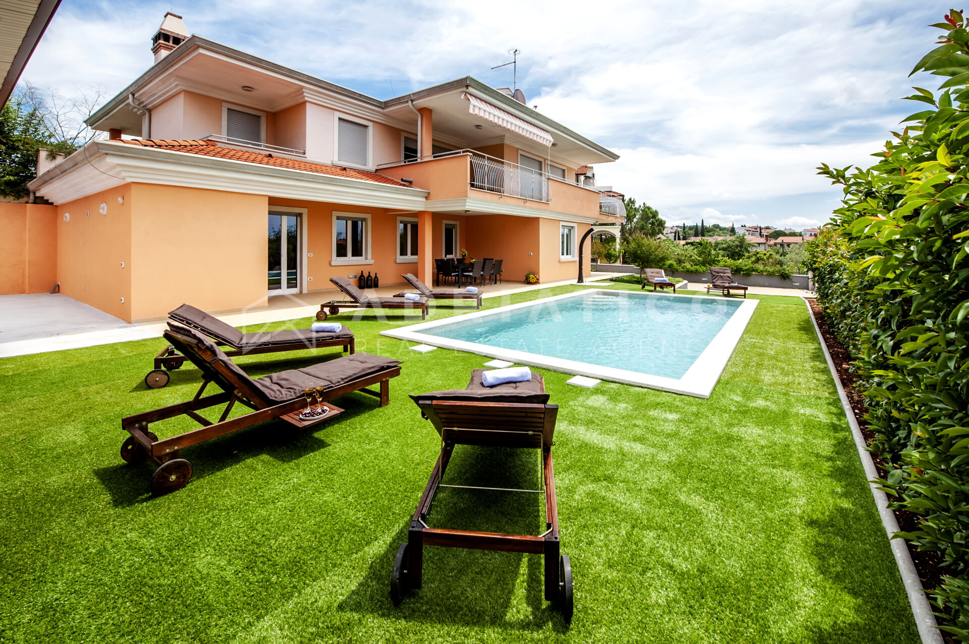 Kuća u Rovinj, 550m², 4 sobe