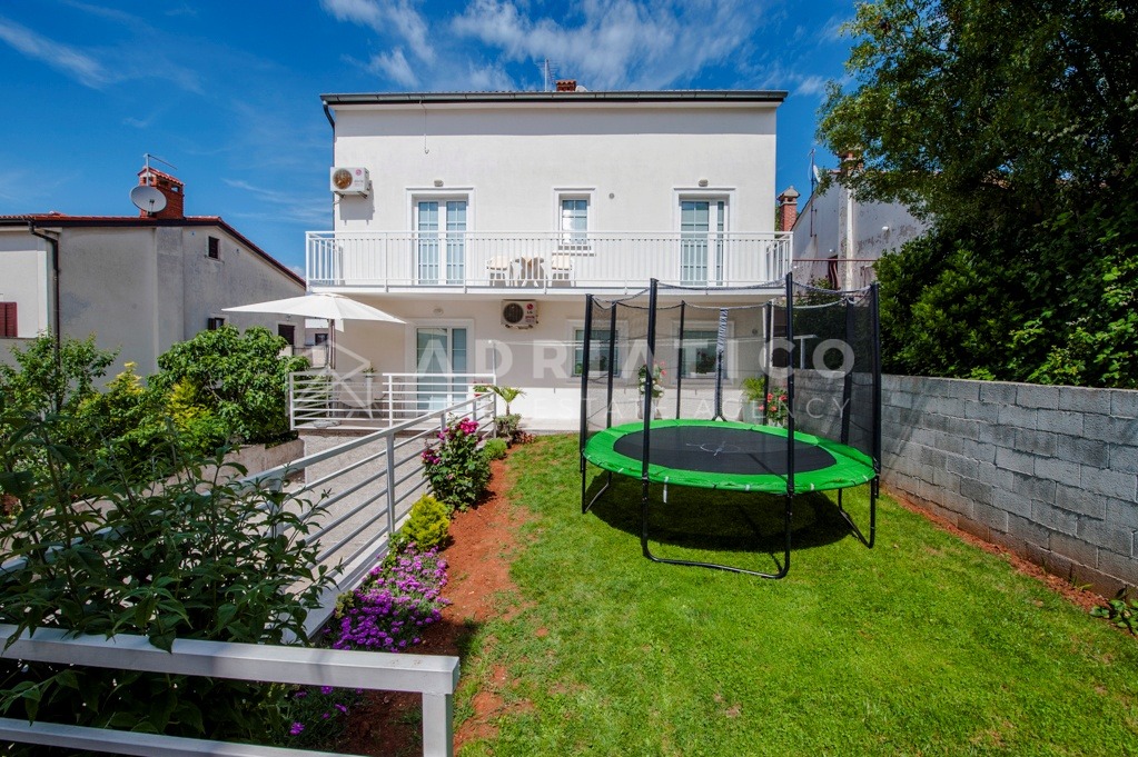 Kuća u Rovinj, 356m², 9 soba