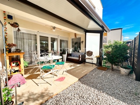 Stan u Tar-Vabriga, 74.8m², 2 sobe