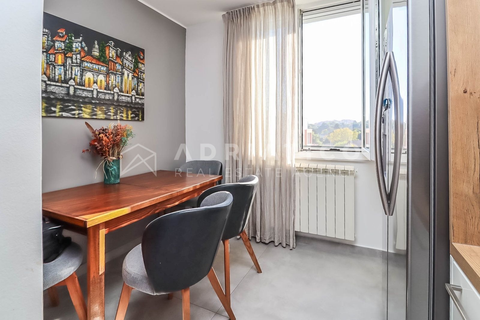 Rovinj, elegantan i potpuno renoviran stan na odličnoj lokaciji — slika 1