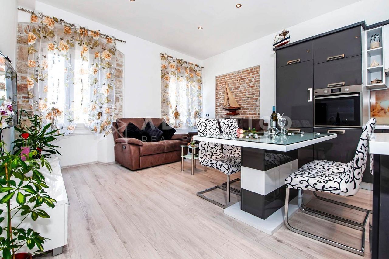 Istra, Rovinj, Stari grad – Stan 74 m², 3 sobe, pogled na more — slika 1