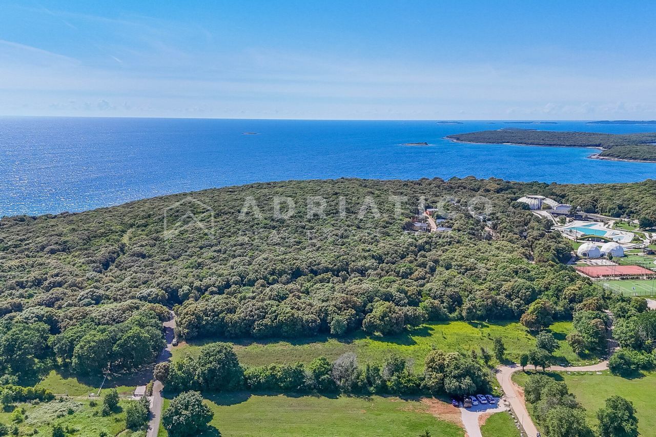 Zemljište u Bale, 4684m²