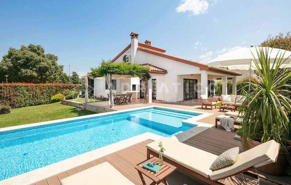 Kuća u Poreč, 330m², 4 sobe
