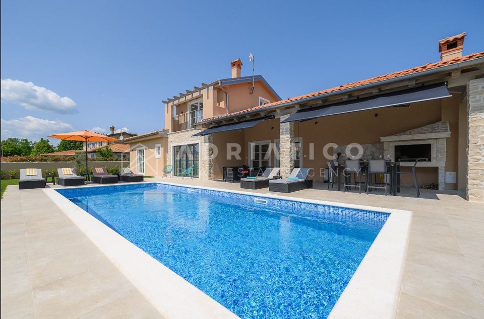 Kuća u Kanfanar, 186m², 4 sobe